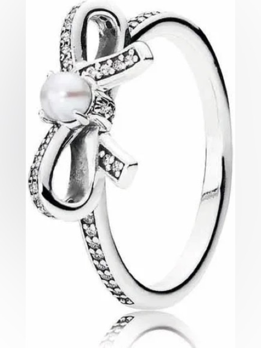 Pandora Silver Bow Ring with White Pearl